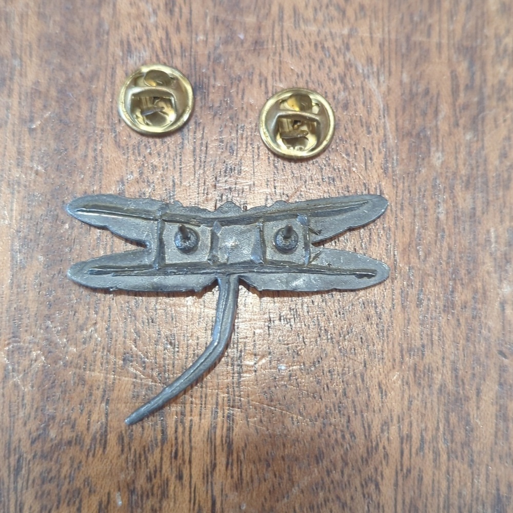 Dragonfly Pin - Picture 2 of 2